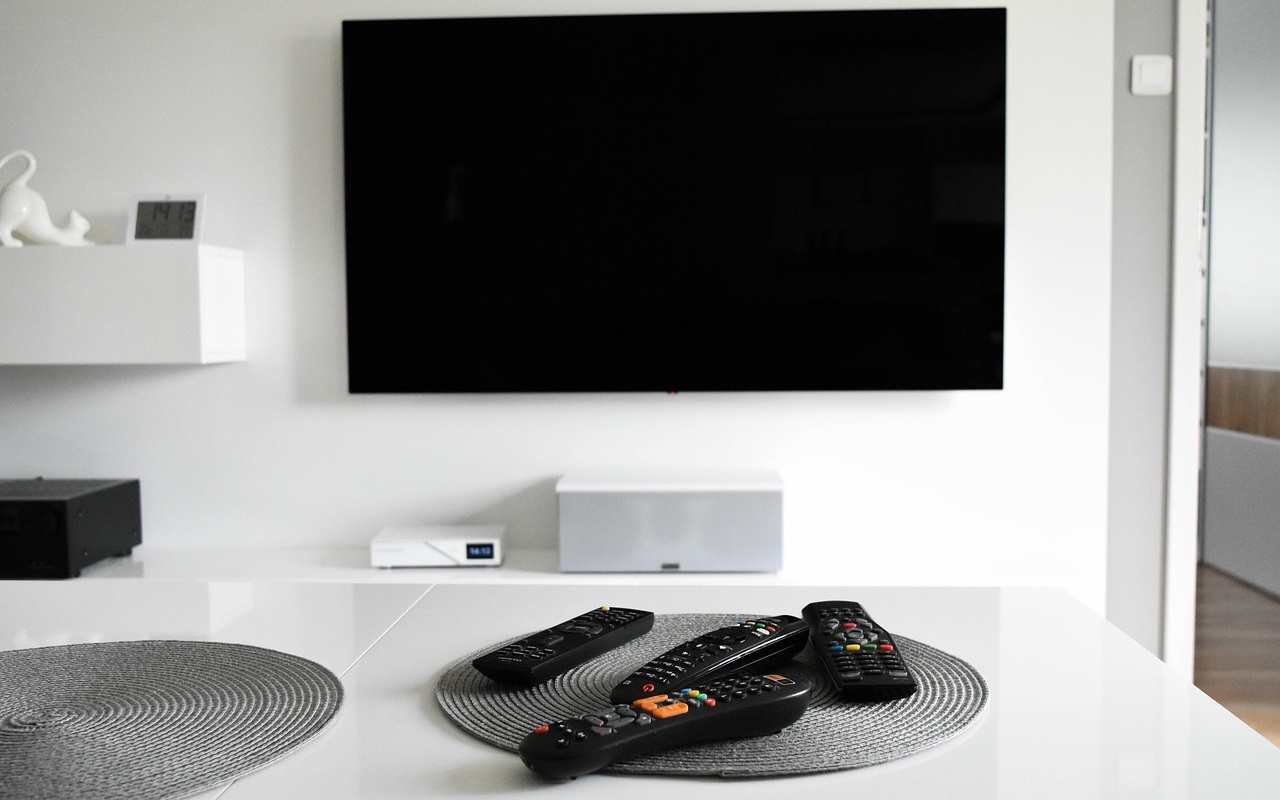 Comprendre les différences entre Neo QLED et OLED